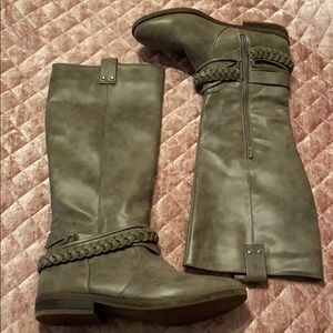 Rampage grey boots with braid detail